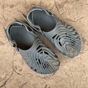 Salehe Bembury x Crocs Pollex Clog Niagra in Gray Unisex size 7M 9W
